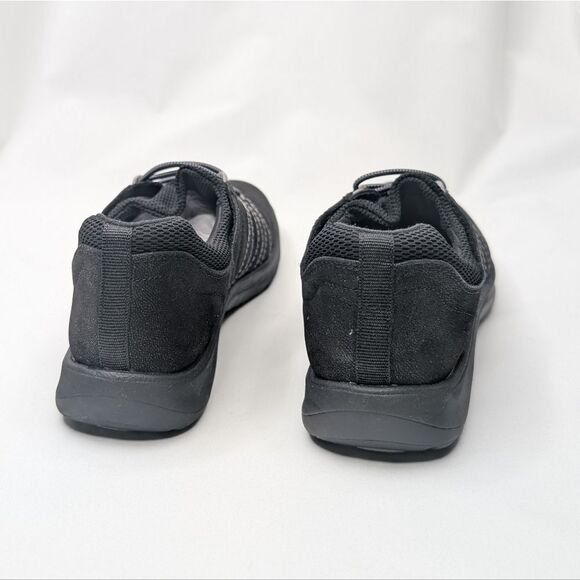 Clarks Women's Adella Stroll  Slip On Sneaker Black Shoes Cloudsteppers Walking - Picture 5 of 7